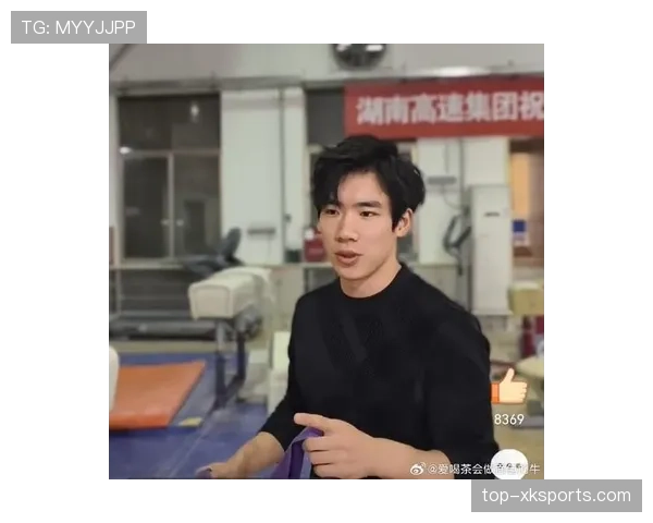 张博恒训练完直接打车去奢侈品店，这自律和消费反差谁懂啊